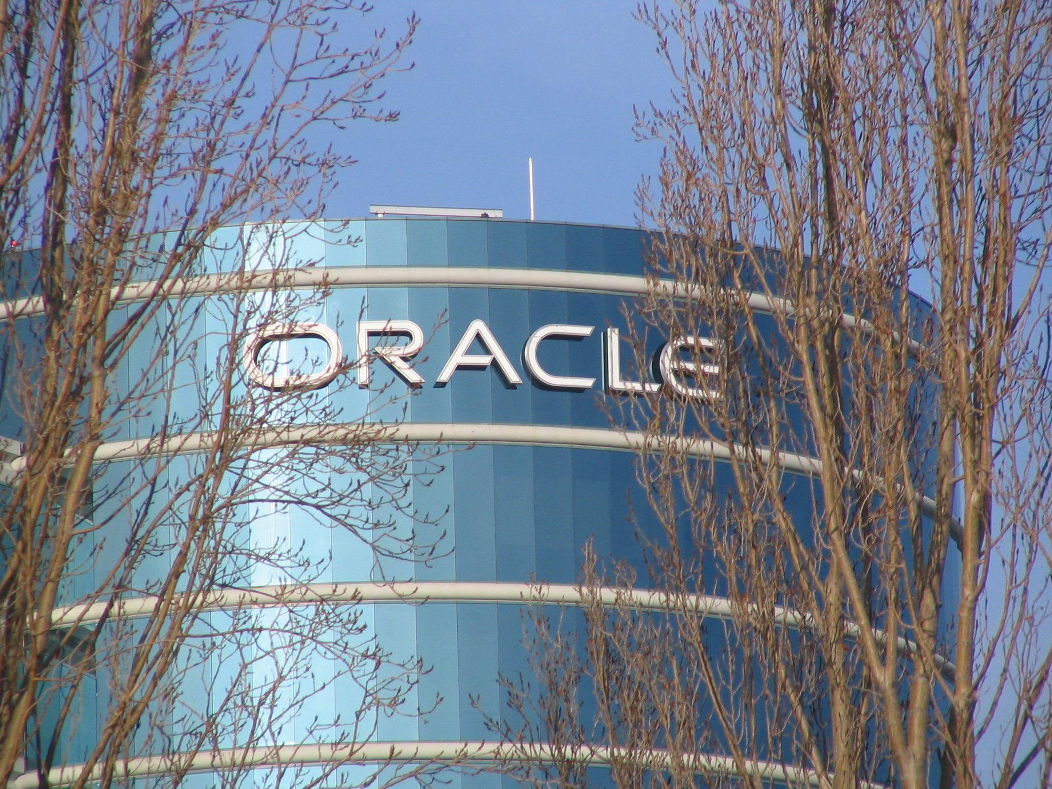 Oracle logo on the company's former Redwood Shores headquarters